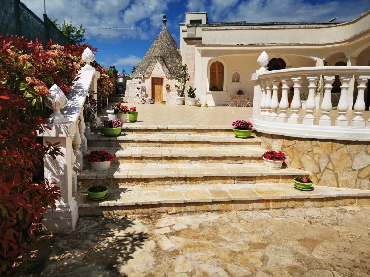 Trullo Suite Чистерніно Екстер'єр фото